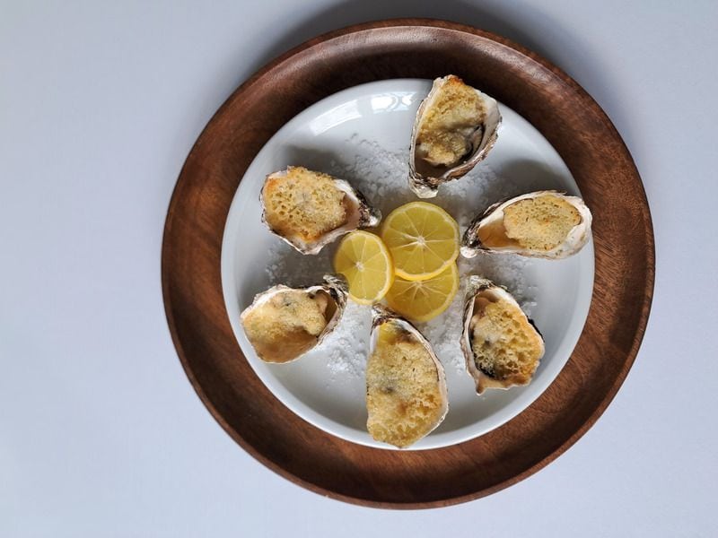 Gratinierte Austern mit Knoblauch